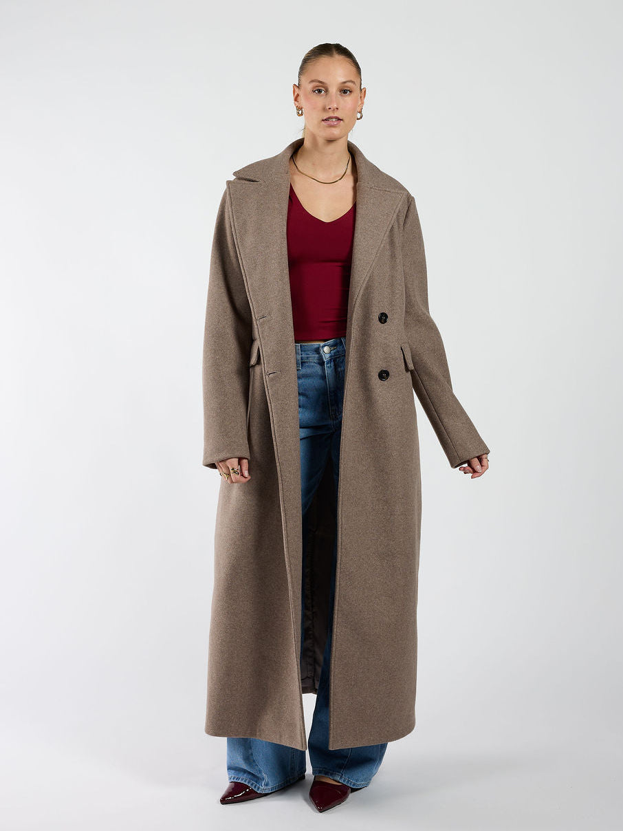 Noé Manteljas | Oversized | Taupe | Tall – The Wildflower Club