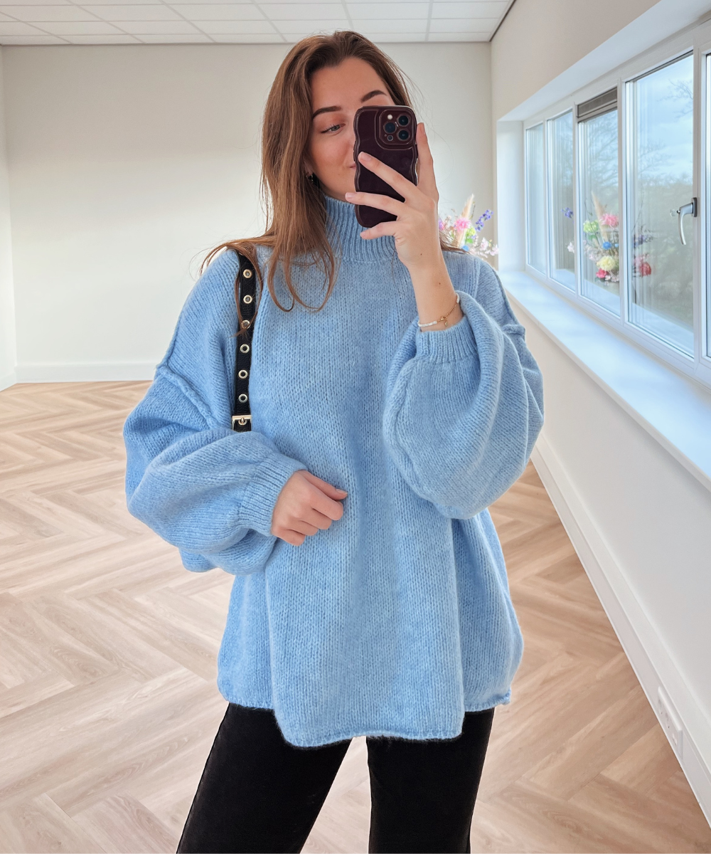 Rose | Gebreide oversized trui | Blauw