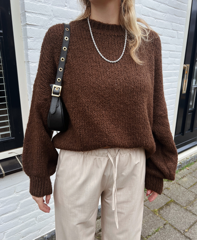 Lulu | Knitted sweater | Brown