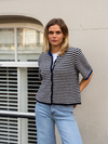 Lena Gebreid Vest met Knoopjes | Wit Donkerblauw gestreept | Tall