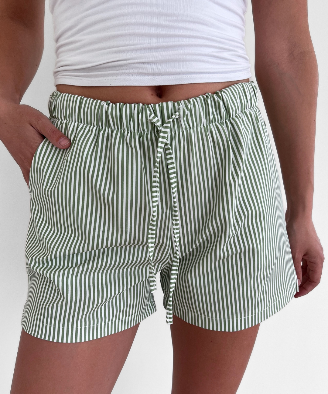 Lize shorts | Green striped | Tall