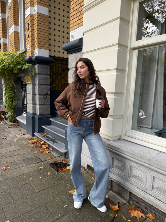 Nine Tee | Wijd uitlopende mouw | Gestreept cream bruin | Tall