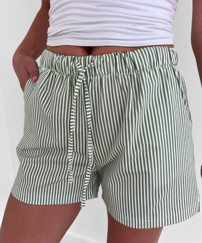 Lize shorts | Green striped | Tall