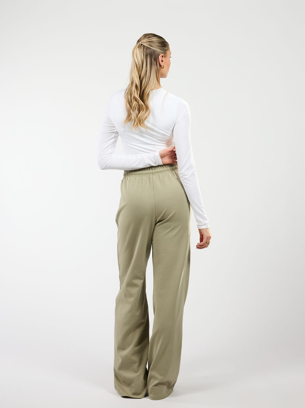 Izzy pants | Sage groen met streep | Tall – The Wildflower Club