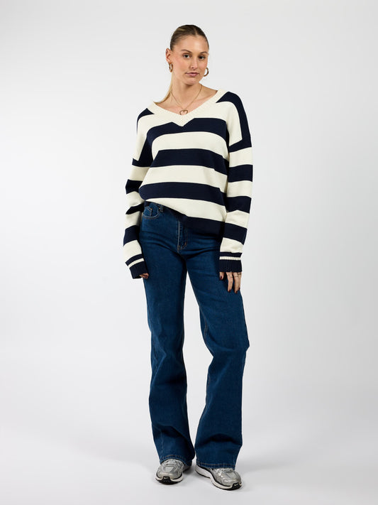 Ella | Gebreide trui | Navy gestreept | Tall