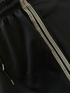 Izzy pants | Zwart met streep | Tall