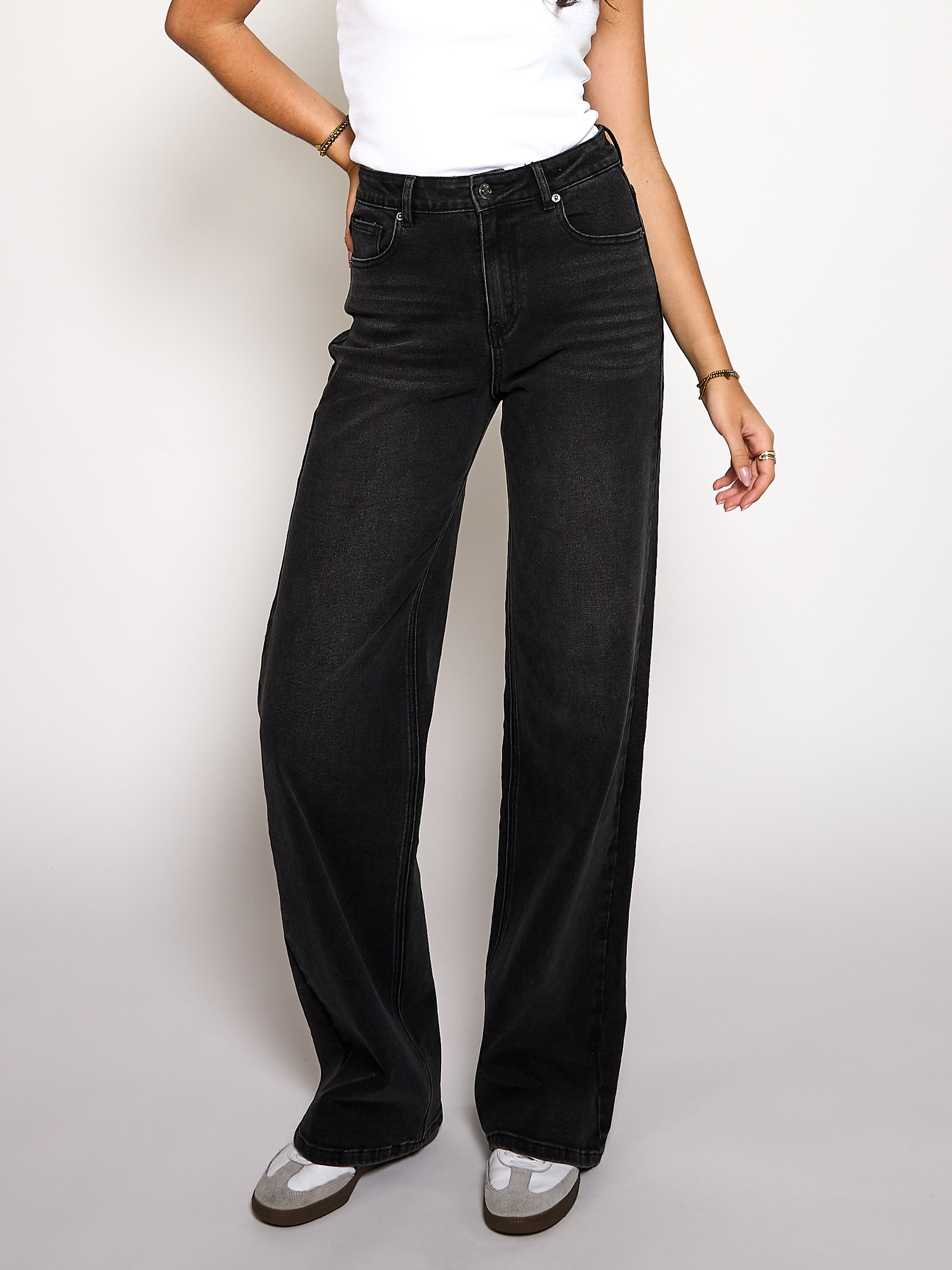 Maddy Wide Leg Jeans | Washed black | Stretch | Tall