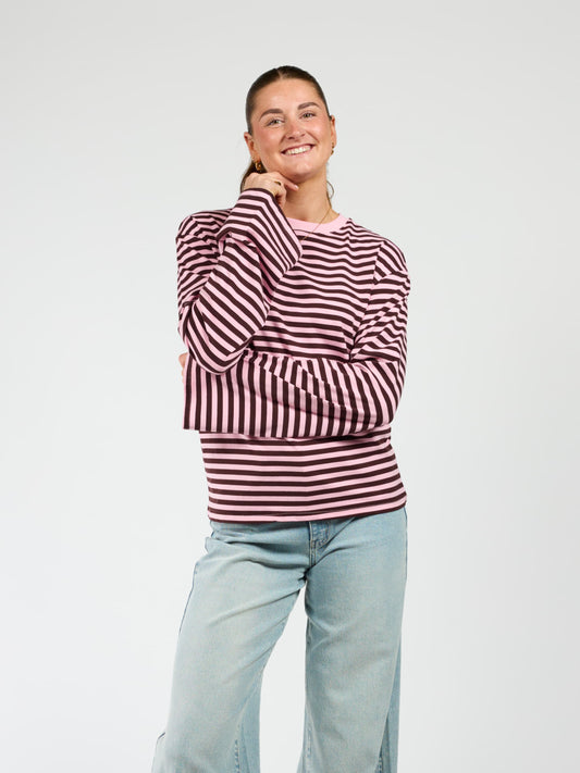 Nine Tee | Wijd uitlopende mouw | Gestreept roze bruin | Tall