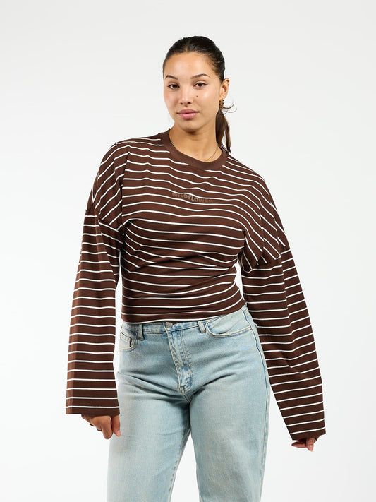 Sanna Tee | Donkerbruin gestreept | Tall