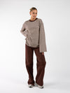 Nine Tee | Wijd uitlopende mouw | Gestreept cream bruin | Tall