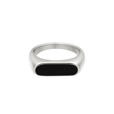 Zilveren ring met zwarte steen